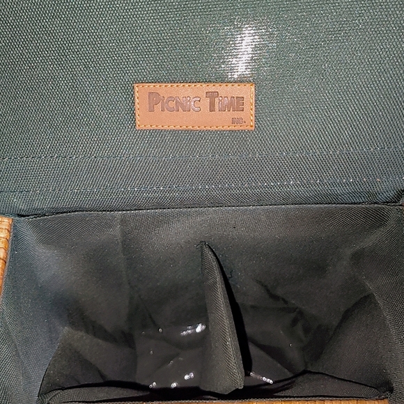 💚 Picnic Time Inc. Wicker & Green Picnic Basket — Excellent Condition, NWOT - Picture 7 of 14